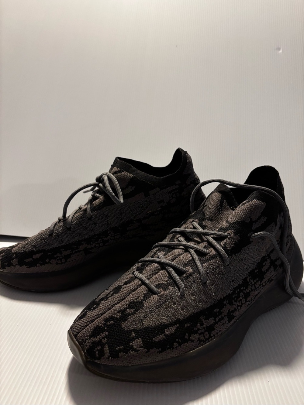 Adidas Yeezy Boost 380 "Onyx" Knit Sneakers size 12, fits like 11.5